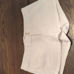 Women's White American Eagle 2.5" shorts size 10